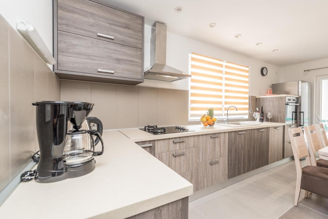 Villa Family Sukosan, Zadar Экстерьер фото